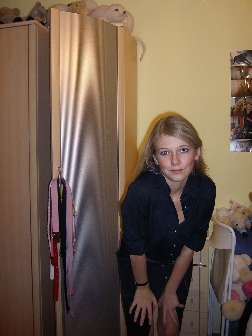 25P Amateur Young Teen