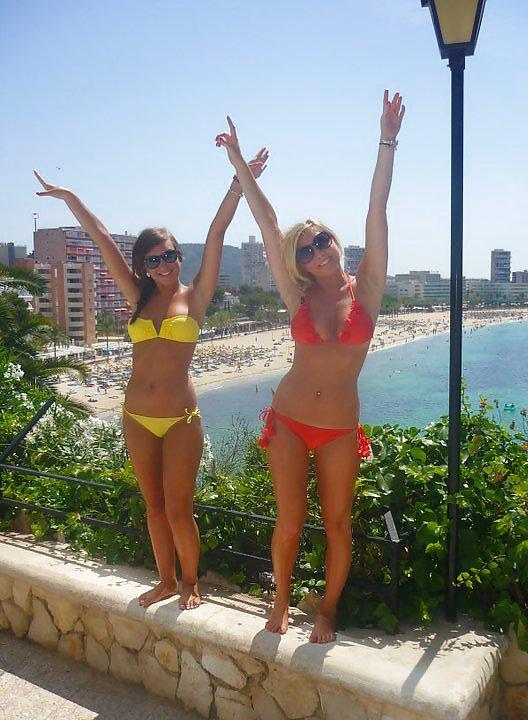 25P Private Album:  Spring Break Girls That Love Hand Bikini's