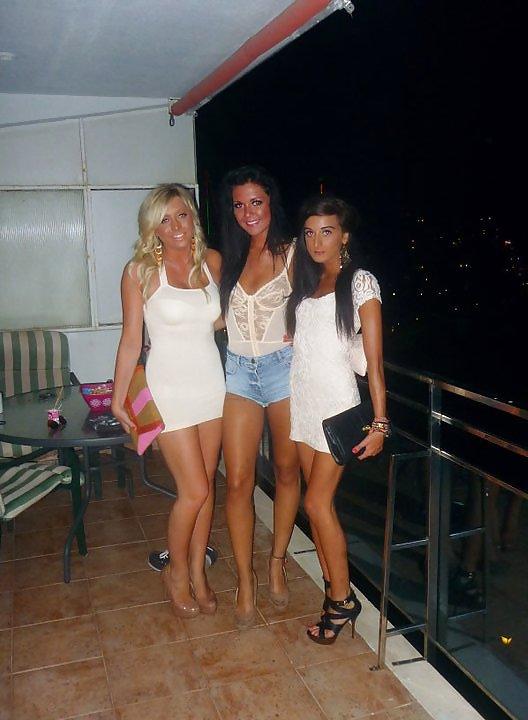 25P Private Album:  Spring Break Girls That Love Hand Bikini's