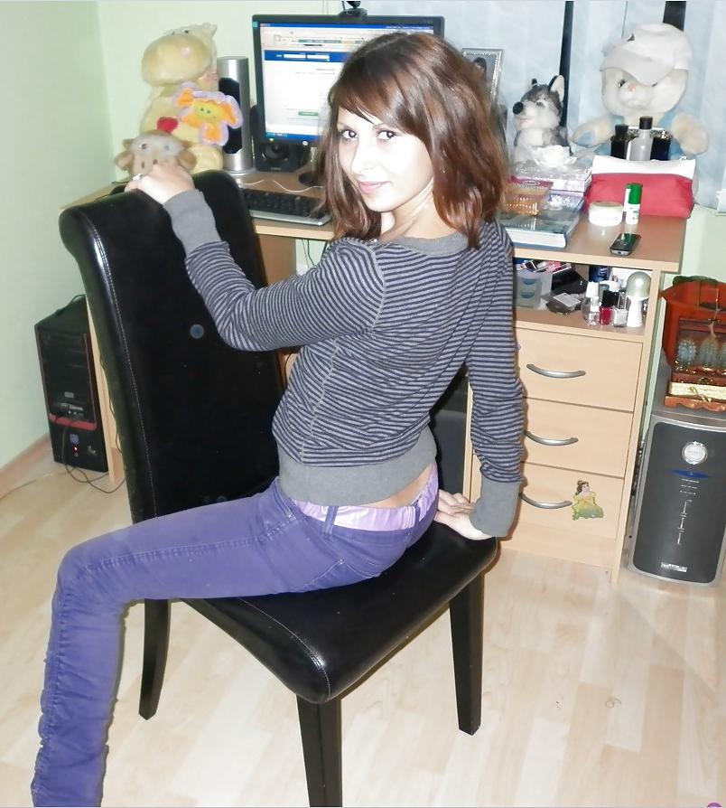 25P My photos .... please cum on my face !