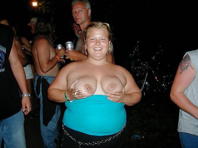 20P Busty women 45 (biker girls special)