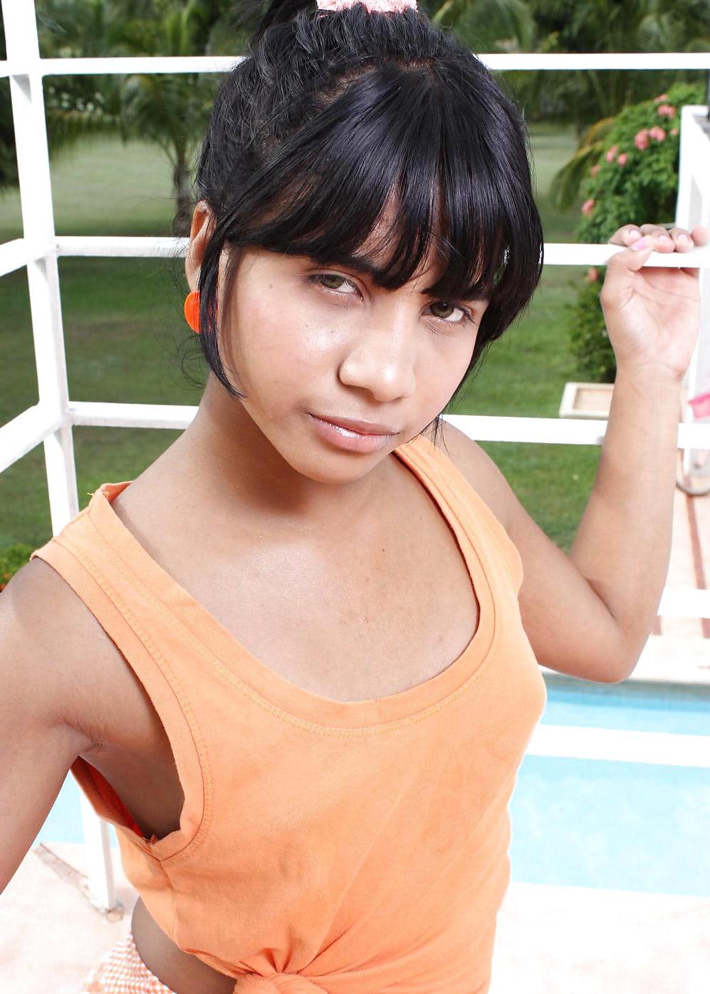 25P Charming Tobie - Sitting on a dildo