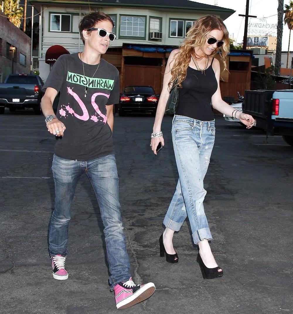 13P Lindsay Lohan Very sheer tank top & HUGE rack with no bra