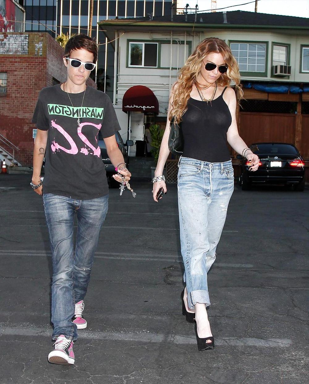 13P Lindsay Lohan Very sheer tank top & HUGE rack with no bra