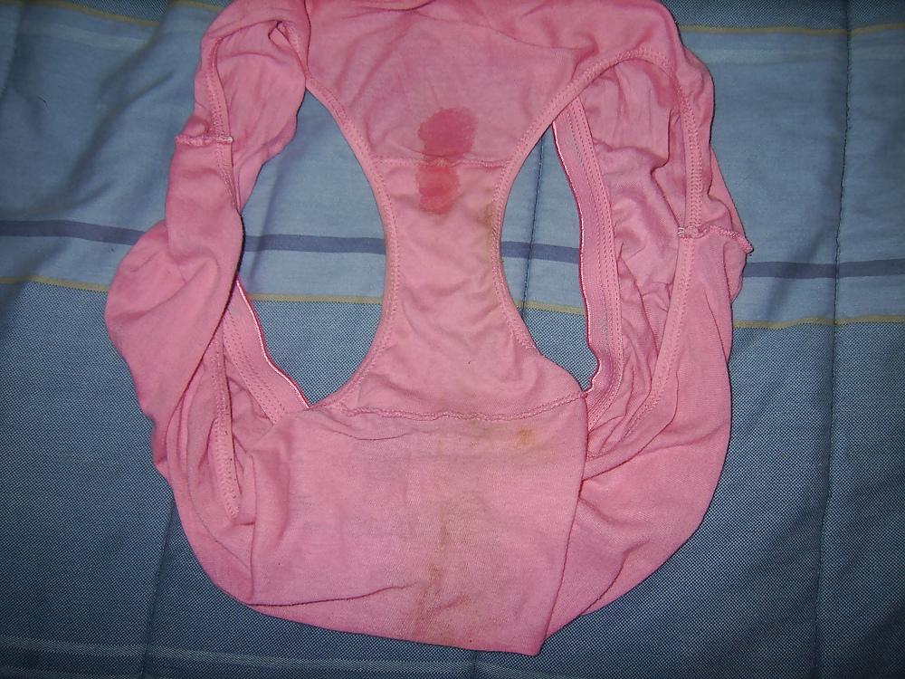 14P Virgin teens wet panties and bra