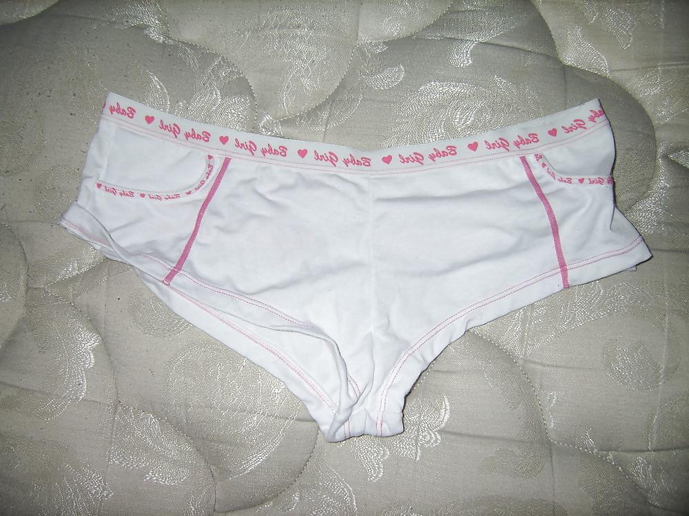 14P Virgin teens wet panties and bra