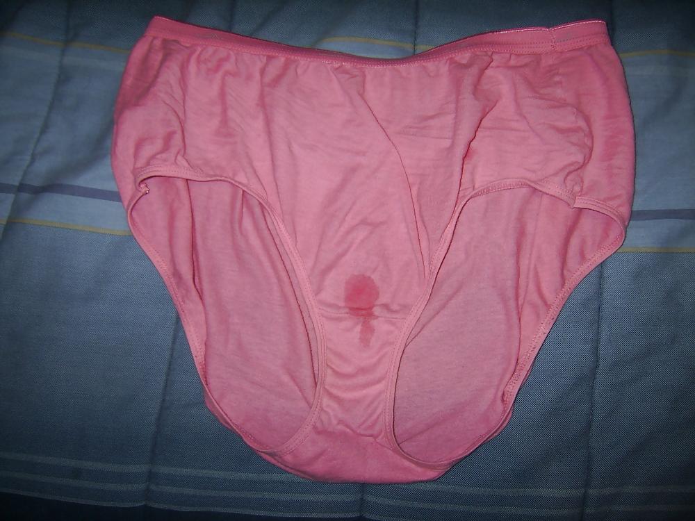 14P Virgin teens wet panties and bra
