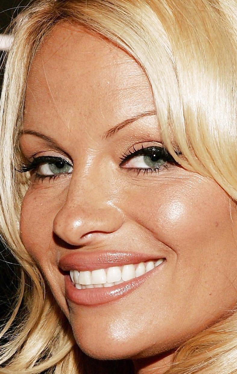 23P Perfect celeb faces i would love to cover in spunk :)