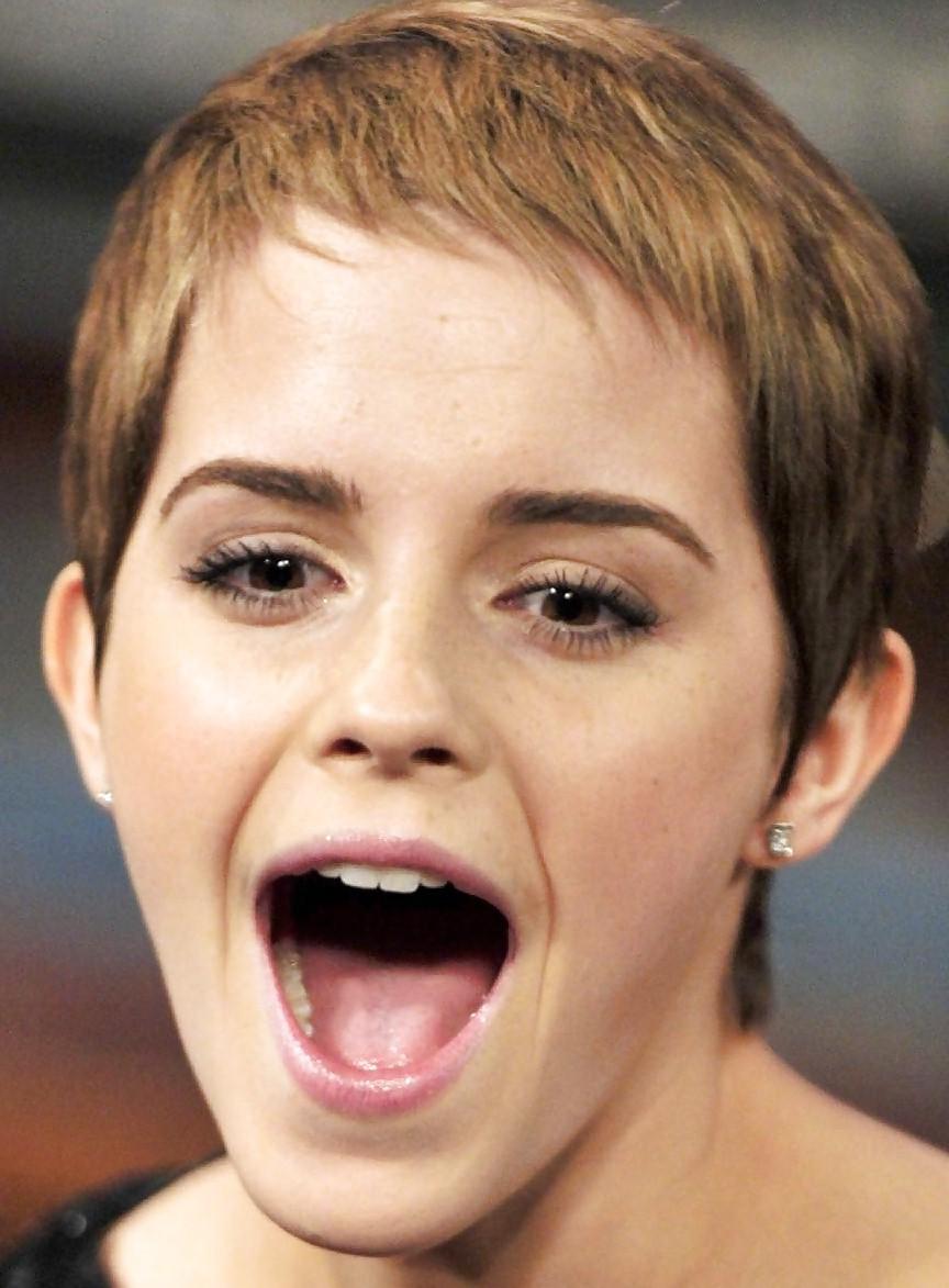 23P Perfect celeb faces i would love to cover in spunk :)