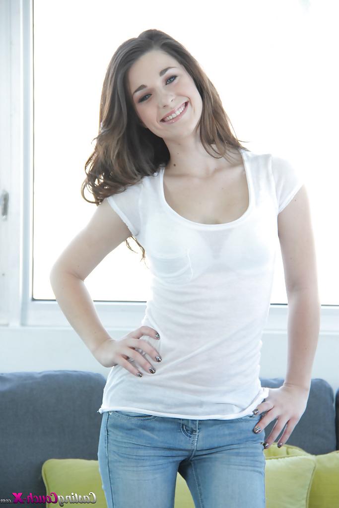 16P Amateur teenager with cute face Lacey Channing spreading her legs
