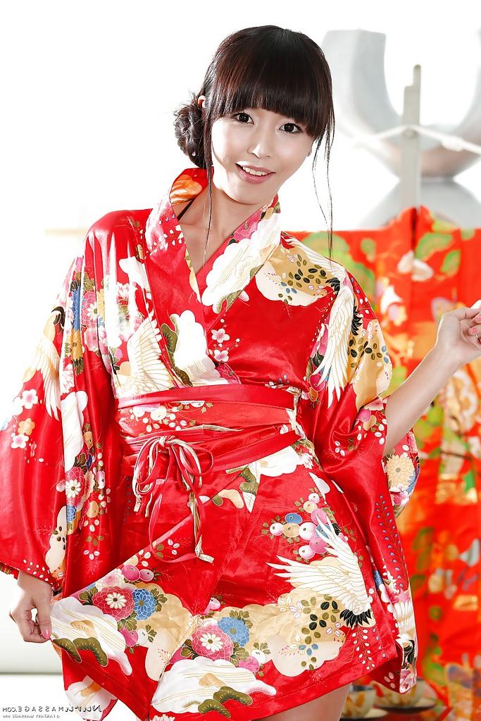 16P Japanese babe Marica Hase does a slow striptease out of Geisha uniform