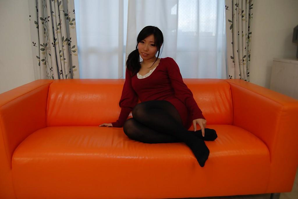 16P Asian babe Rika Hirashita is washing her hairy pussy in the bathroom