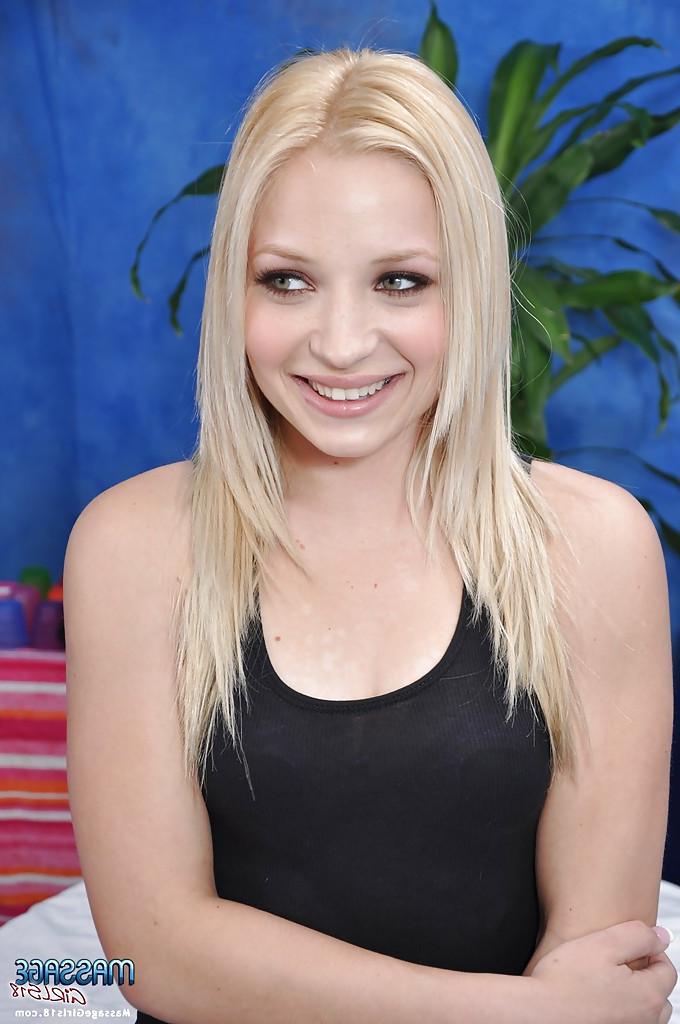 16P Blonde teen babe Alyssa poses in sexy lingerie before nice massage
