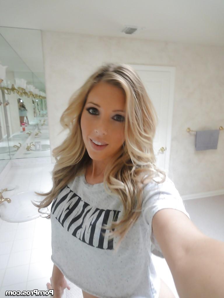 15P Young blonde Samantha Saint taking nude selfies in the bathroom