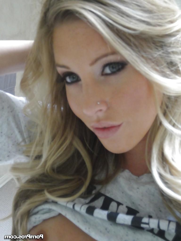 15P Young blonde Samantha Saint taking nude selfies in the bathroom