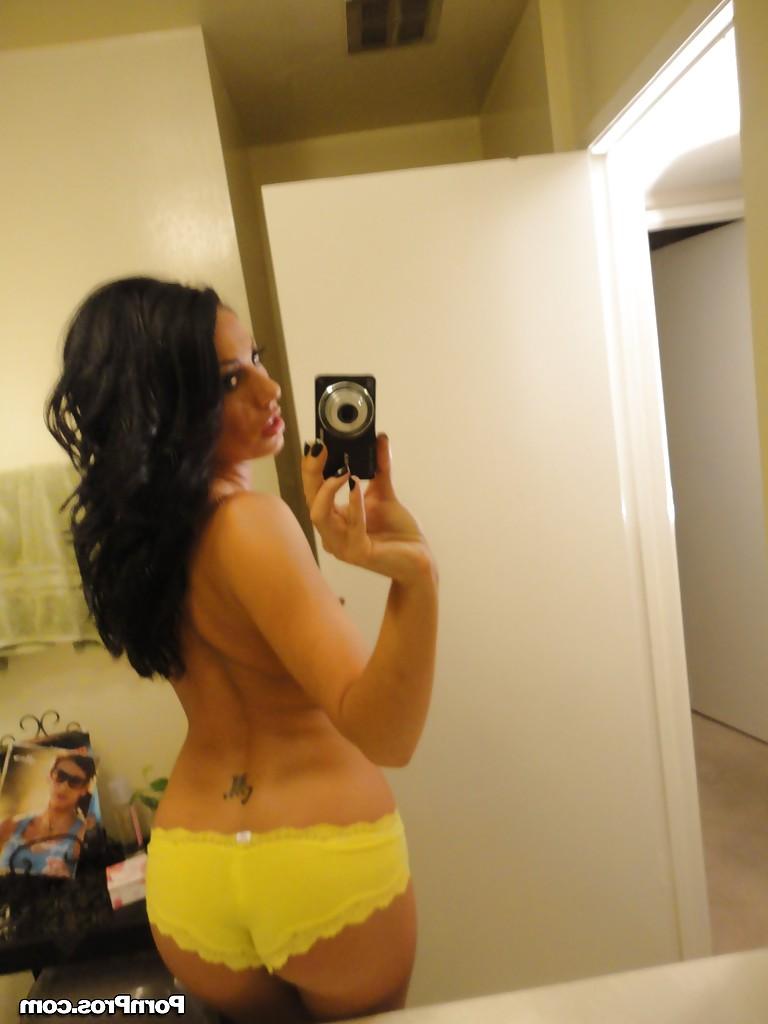 16P Brunette slut Tiffany Brookes taking mirror self shots while undressing