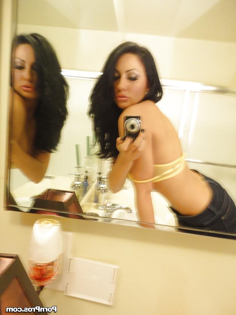 16P Brunette slut Tiffany Brookes taking mirror self shots while undressing