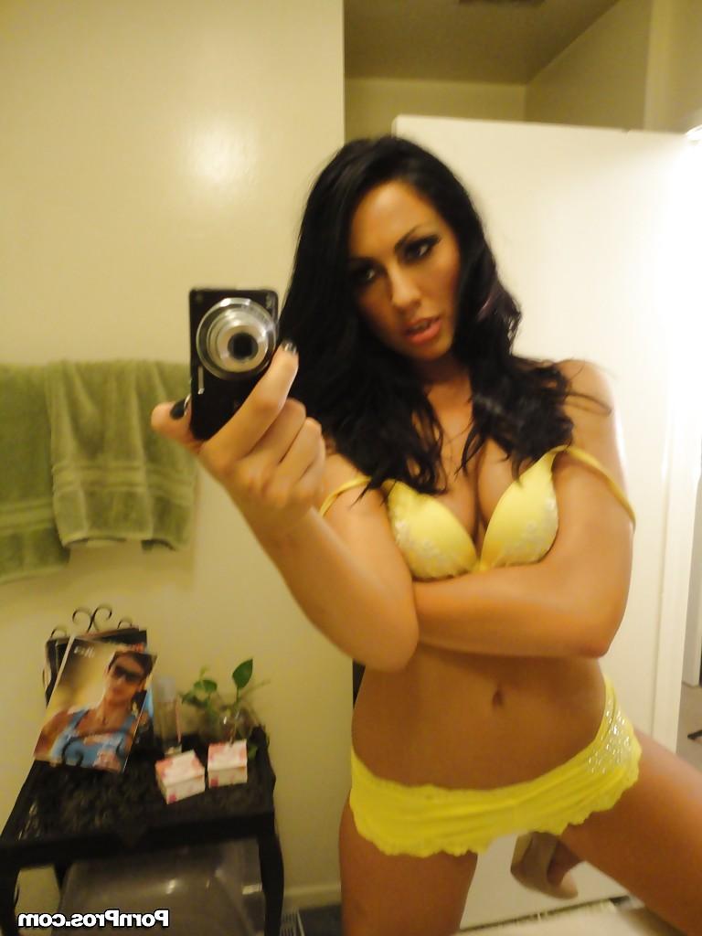 16P Brunette slut Tiffany Brookes taking mirror self shots while undressing