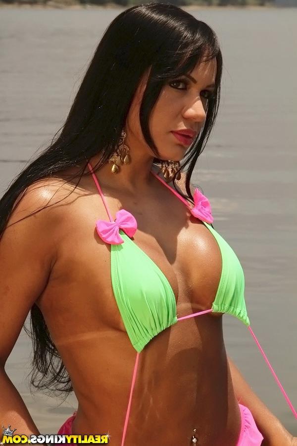16P Voluptuous latina babe with tanned skin gets rid of her bikini outdoor