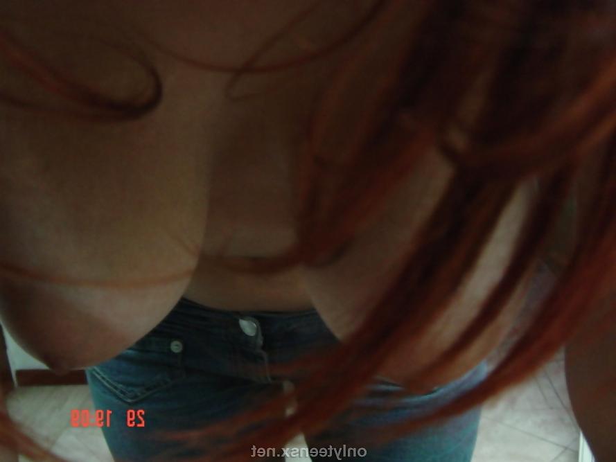 25P Colombiana tetona mamando hay video 