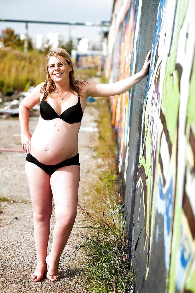 25P Pregnant & Beautiful