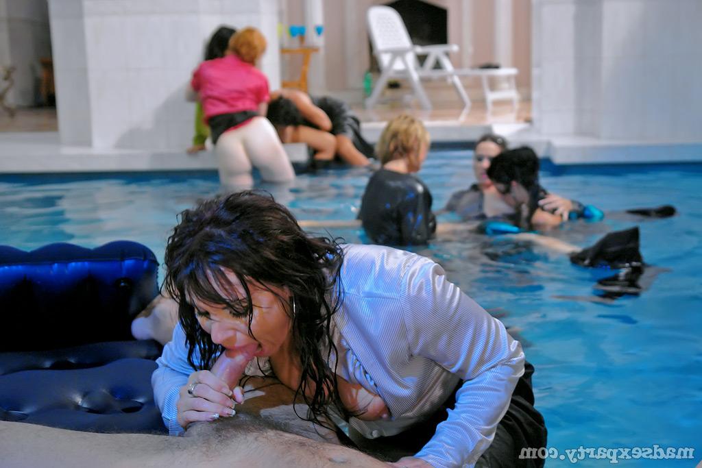 16P Lecherous MILFs in nylon stockings are into hardcore CFNM pool party