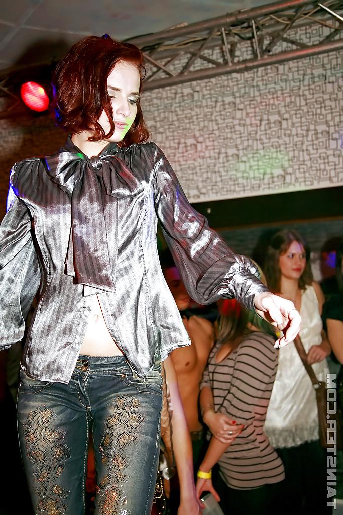 16P Free-and-easy party chicks have some dick sucking and fucking fun