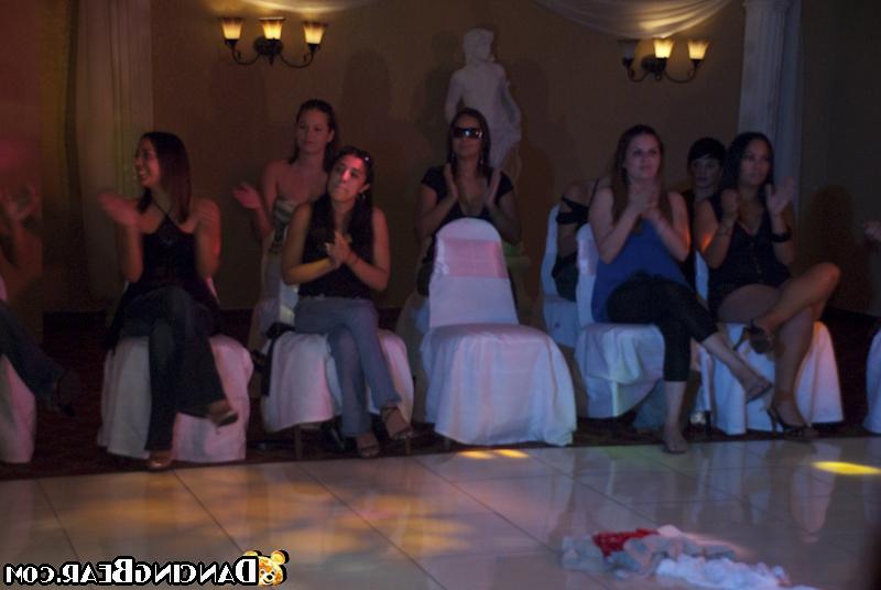 16P Clothed party features amazing blowjobs from hot chicks in jeans