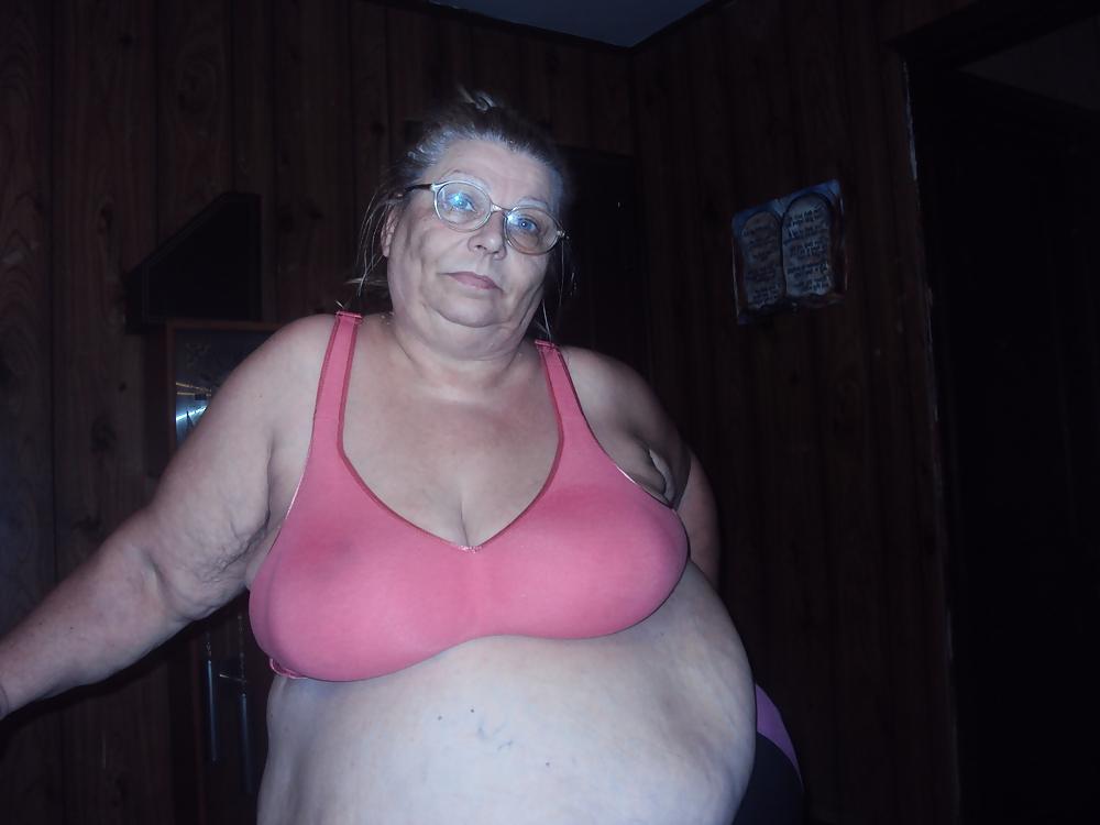 10P Her in pink bra 