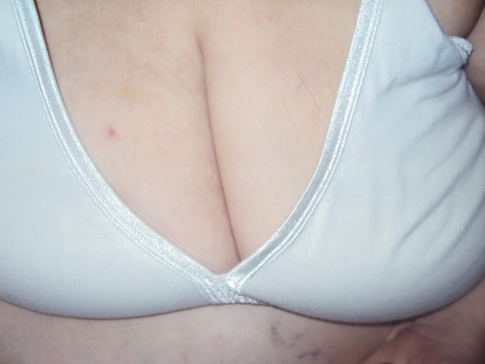 10P Her in white bra 