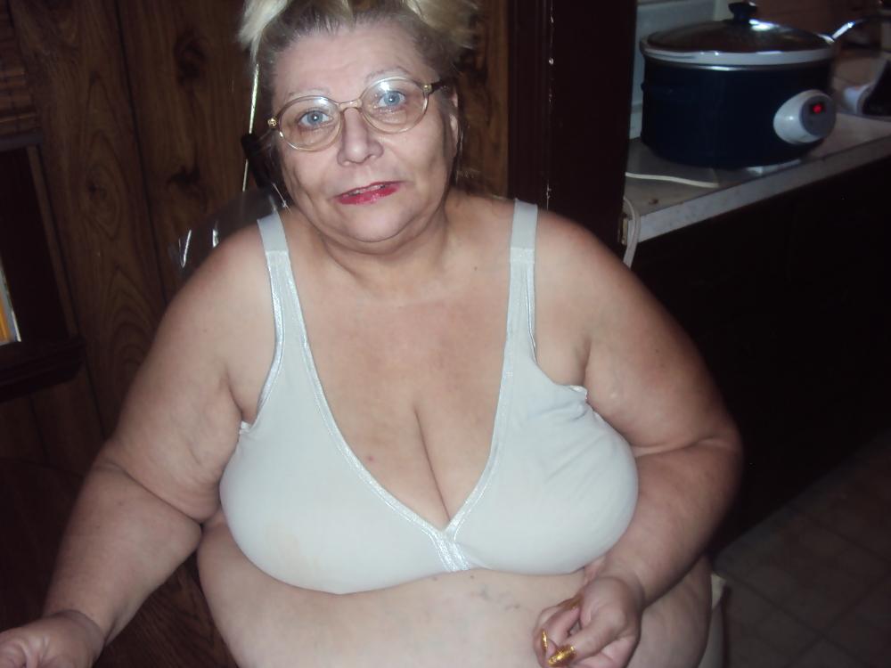 10P Her in white bra 