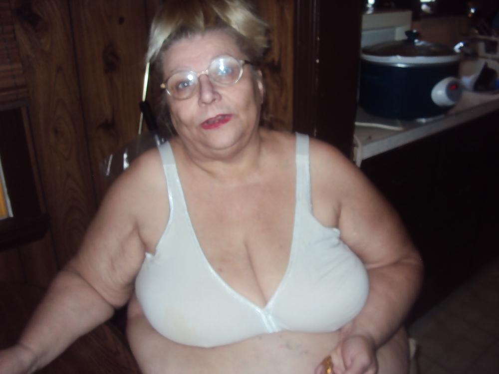 10P Her in white bra 