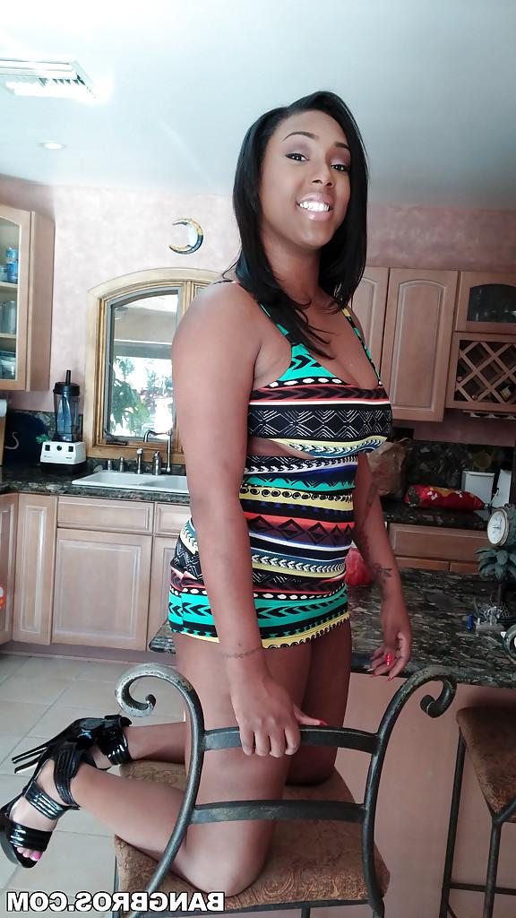 16P No matter where she goes Lisa Tiffian's ebony ass looks delicious
