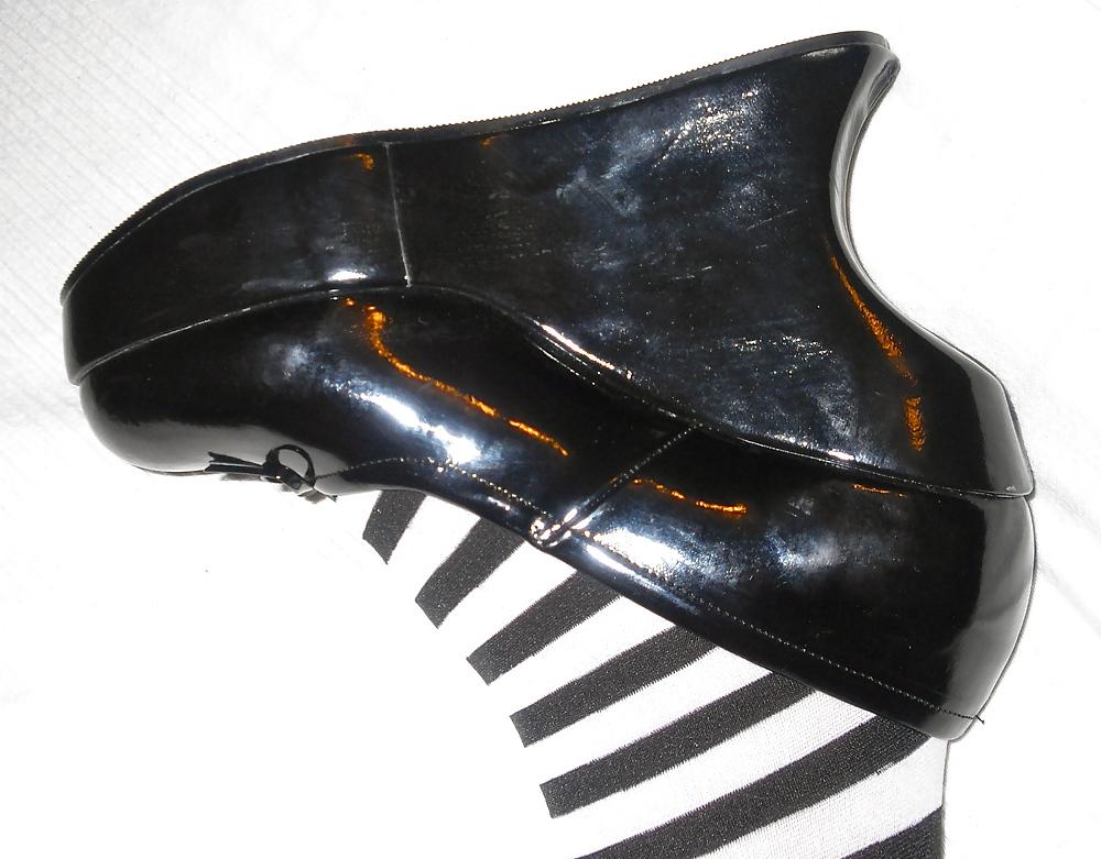 8P Freundin die Schuhe veredelt (Cum on friends Shoes)
