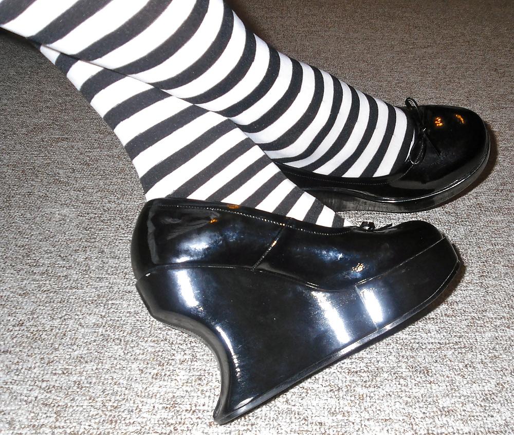 8P Freundin die Schuhe veredelt (Cum on friends Shoes)