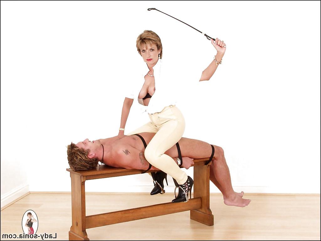 15P Mature femdom with sexy legs face sitting and torturing her manslave
