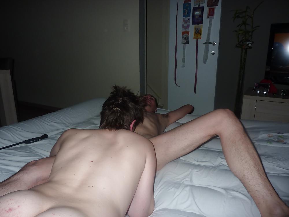 10P Gangbang bottomslut 19 years