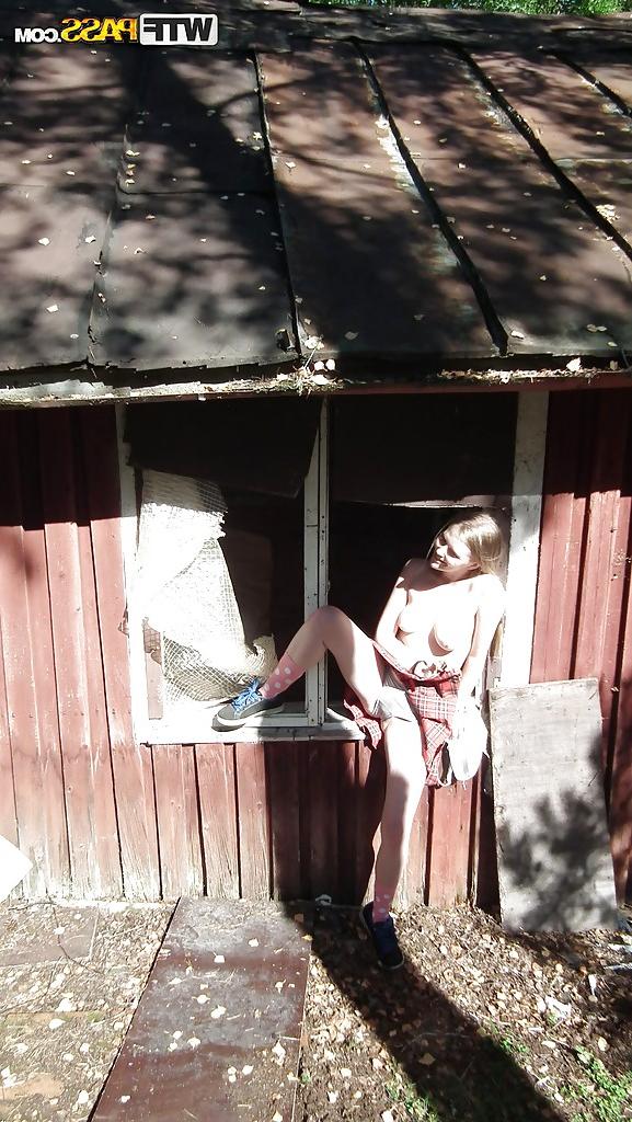 16P Darling girlfriend with big tits poses naked in a deserted house