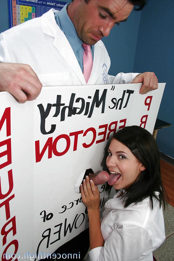 16P Tiny babe Stephanie Richards prefers swallowing stranger's dicks