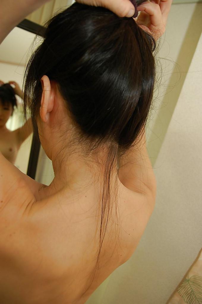 16P Asian gal with hard nipples Harue Nomura taking shower and bath