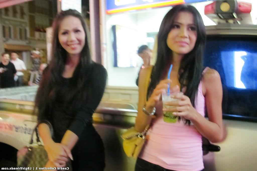16P Sexy Thai shemales walking public streets looking for sex dates