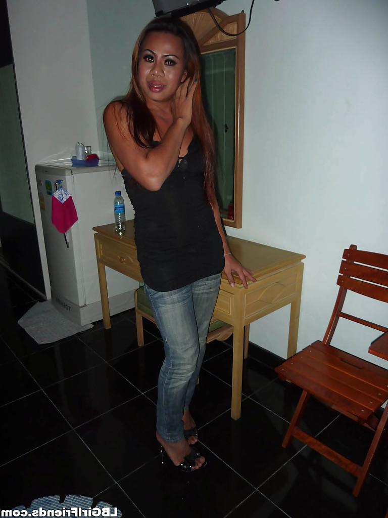 16P Cute and gorgeous Thai shemales posing outdoors in skirts and dresses