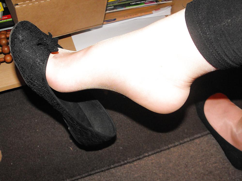 16P girlfriend natural tights and flats dangle nylon pantyhose