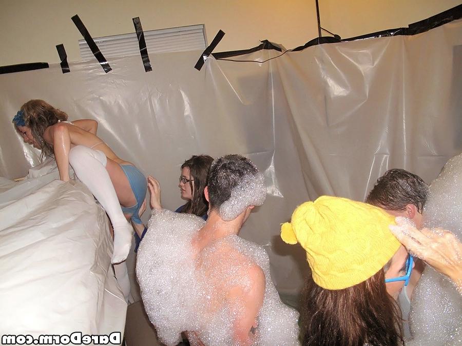 16P Playful coeds enjoy a hardcore groupsex in the dorm room