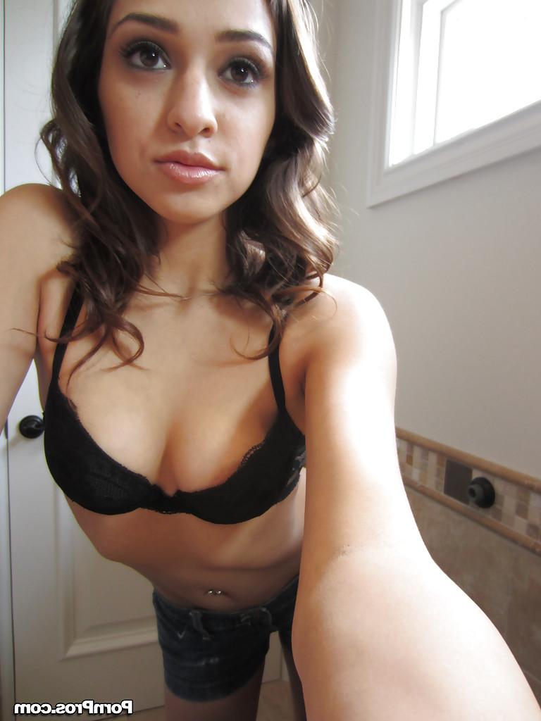 16P Stylish babe Sara Luv prefers masturbating in the bathroom