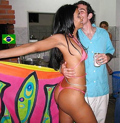 14P Sluts in Bar Brazil