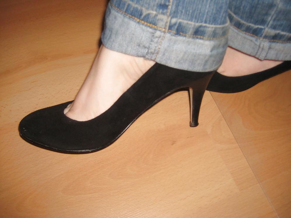 20P Jules new High-Heels! Cum on them and post!