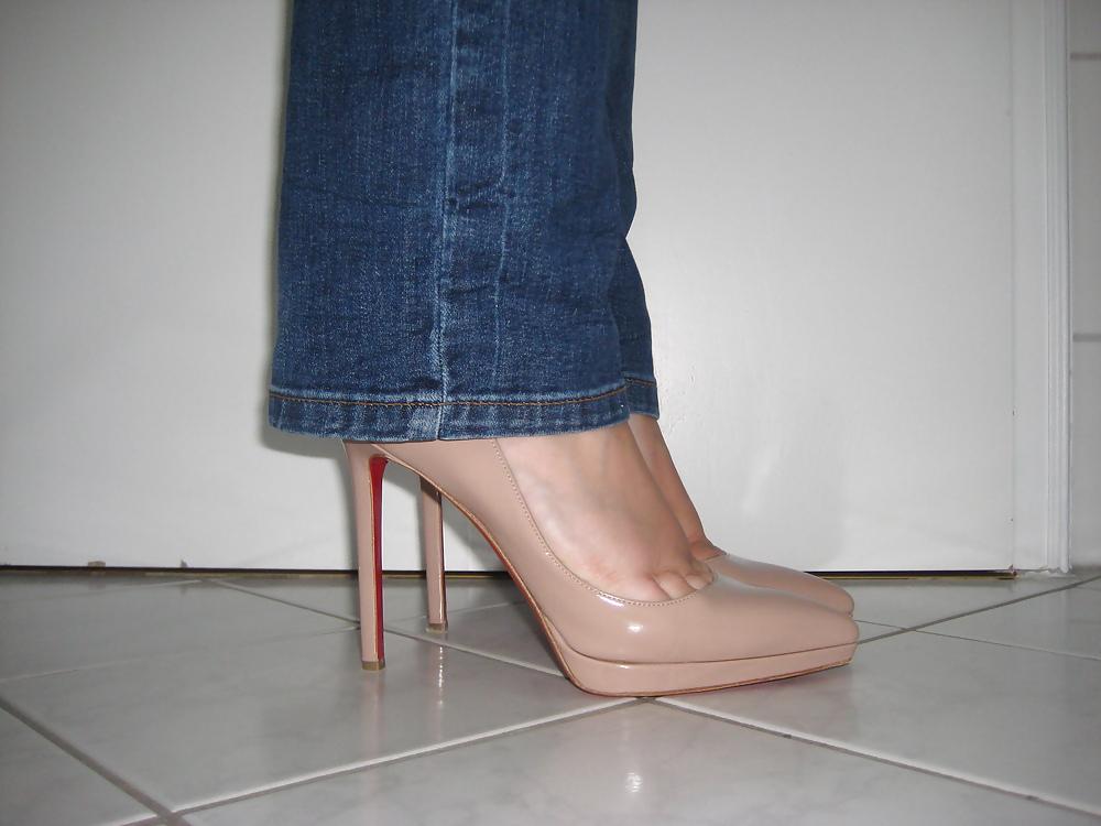 20P Jules new High-Heels! Cum on them and post!