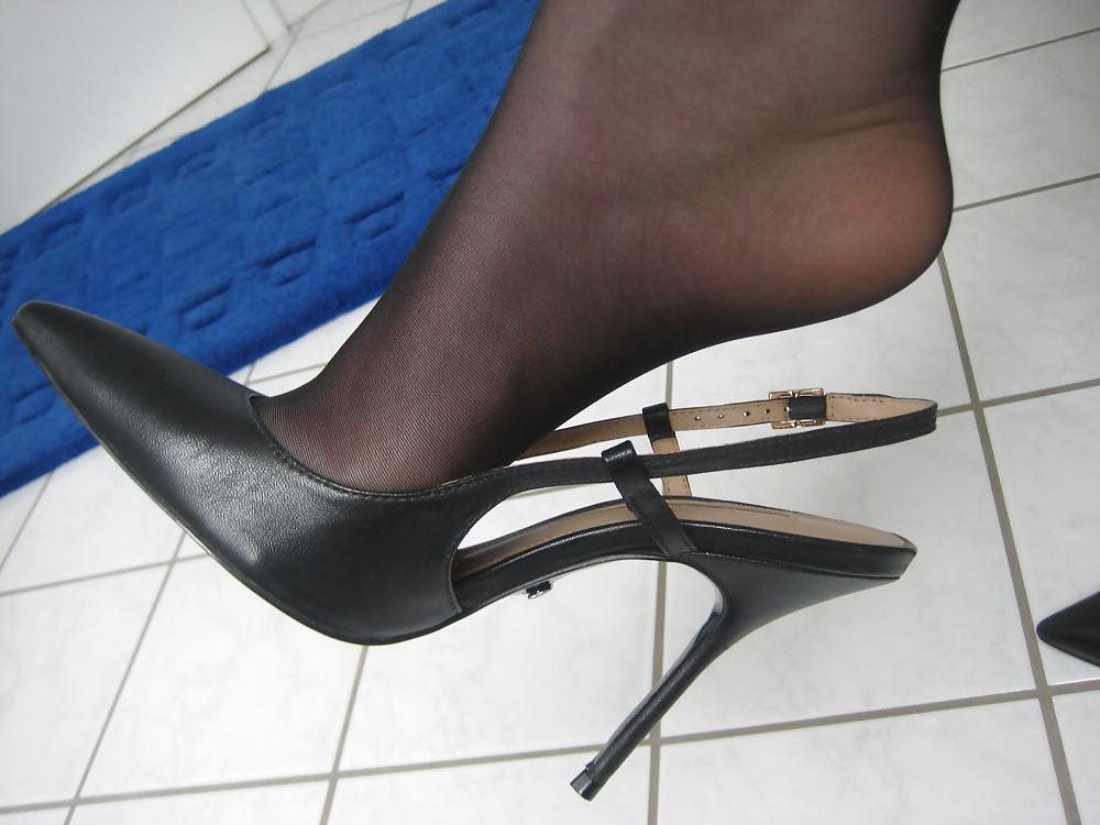 20P Jules new High-Heels! Cum on them and post!