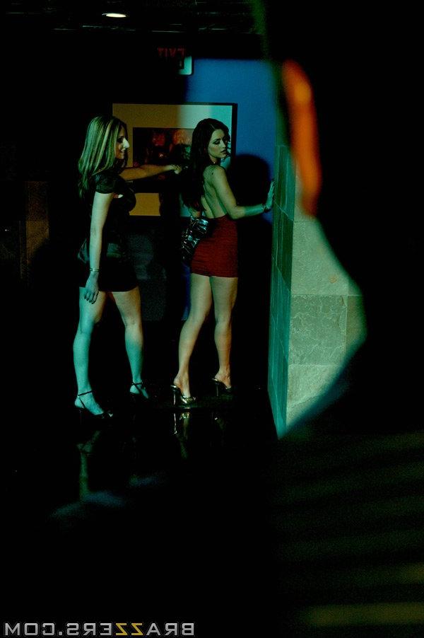 16P Paris Kennedy and Karlie Montana with big tits are into pussy lick